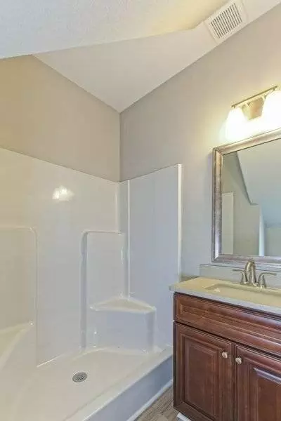 Bath - Undisclosed, Chesapeake, VA 23322 photo 1 of 3