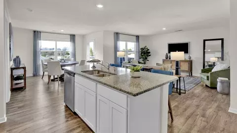 Kitchen - 82 Pine St, Byhalia, MS 38611 photo 6 of 10