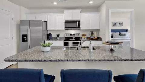 Kitchen - 82 Pine St, Byhalia, MS 38611 photo 2 of 10
