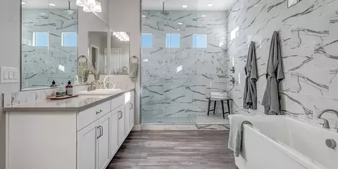 Bath - 4367 N 201st Dr, Buckeye, AZ 85396 photo 1 of 3