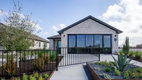 Exterior - 142 Illusion Lake Ln, Buda, TX 78610 photo 8 of 10