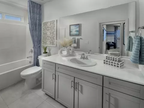 Bath - 1292 Revere Loop, Galt, CA 95632 photo 1 of 2