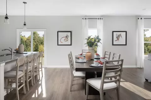 Dining - 8003 Schrieber Rd, Floyds Knobs, IN 47119 photo 3 of 5