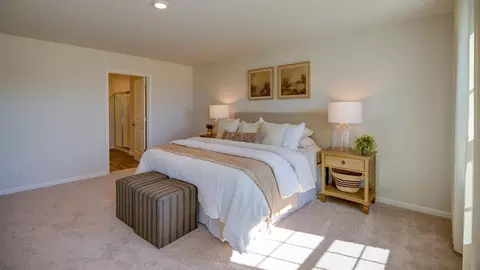 Bedroom - 7247 Hunter Hill Rd, Rocky Mount, NC 27804 photo 2 of 3