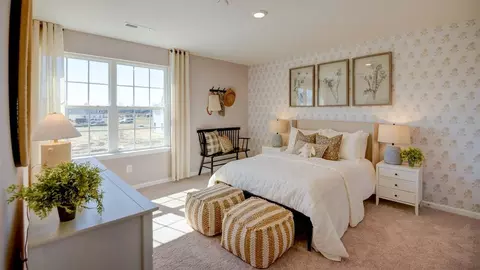 Bedroom - 7247 Hunter Hill Rd, Rocky Mount, NC 27804 photo 3 of 3