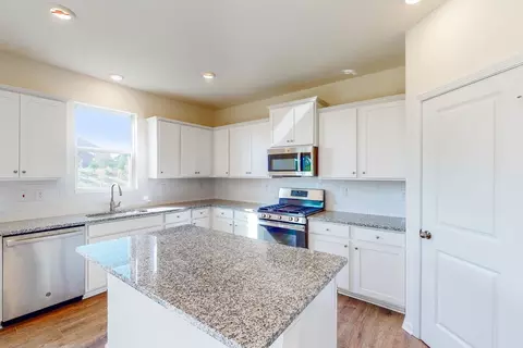 Kitchen - 1901 Augustine St, Monroe, NC 28112 photo 2 of 3