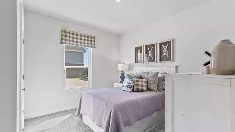 Bedroom - 3173 Silver Maple Rd, Cantonment, FL 32533 photo 6 of 11