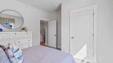 Bedroom - 3173 Silver Maple Rd, Cantonment, FL 32533 photo 7 of 11