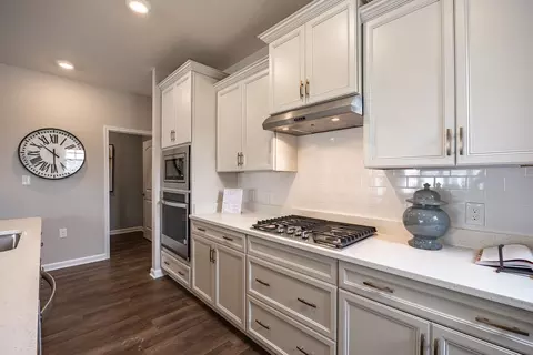 Kitchen - 100 Durham St, Smithfield, VA 23430 photo 3 of 12