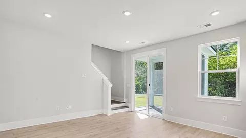 Living - 736 Doonbeg Ct, Conway, SC 29526 photo 1 of 2