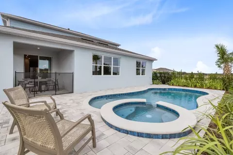 Exterior - 5551 Wood Bridge Pl, Saint Cloud, FL 34771 photo 5 of 9