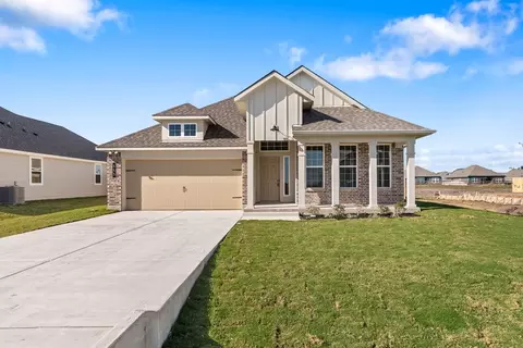353 Harvest Lake Dr, Snook, TX 77878