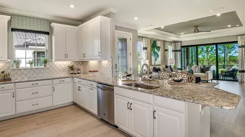 3320 Porto Ln, Lakewood Ranch, FL 34211