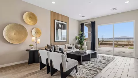Living - 16910 S 26th Dr, Phoenix, AZ 85045 photo 3 of 4