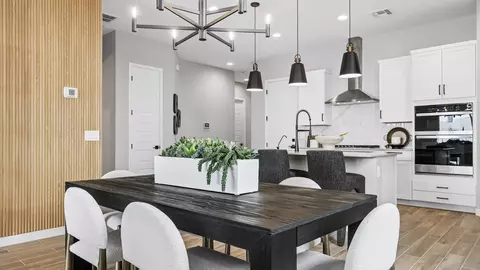 Dining - 16910 S 26th Dr, Phoenix, AZ 85045 photo 5 of 5
