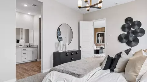 Bedroom - 16910 S 26th Dr, Phoenix, AZ 85045 photo 22 of 23