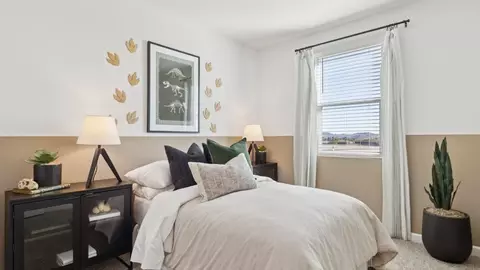 Bedroom - 16910 S 26th Dr, Phoenix, AZ 85045 photo 9 of 23