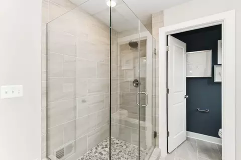 Bath - 9894 Obin Ln, Waldorf, MD 20601 photo 9 of 12
