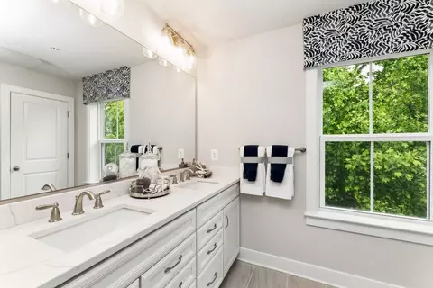 Bath - 9894 Obin Ln, Waldorf, MD 20601 photo 10 of 12