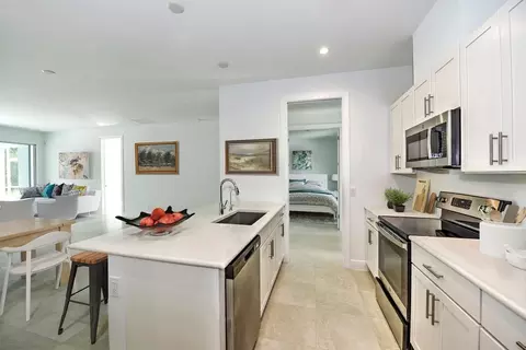 910 39th St SW, Naples, FL 34117 photo 2