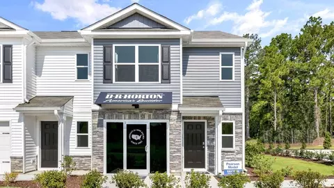 234 Maddox Dr, Aberdeen, NC 28315