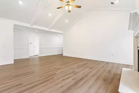 Living - 127 Laurel Branch Dr, Dothan, AL 36305 photo 1 of 4