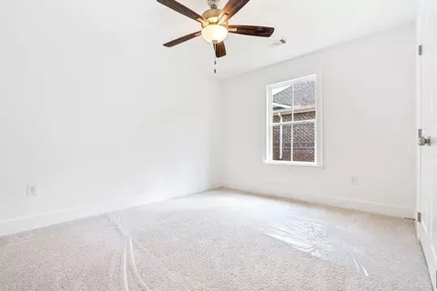 Bedroom - 127 Laurel Branch Dr, Dothan, AL 36305 photo 2 of 5