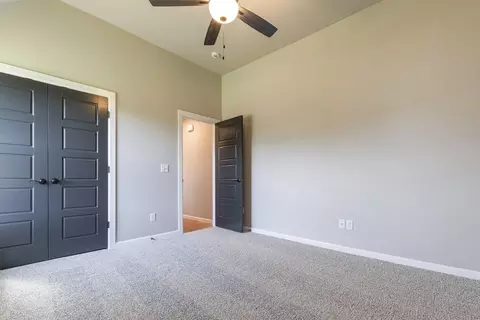 Bedroom - 932 Hydrangea Way, Edmond, OK 73034 photo 2 of 10