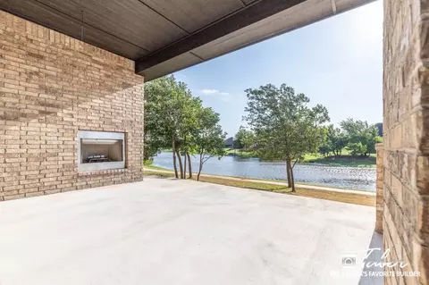 Exterior - 932 Hydrangea Way, Edmond, OK 73034 photo 21 of 31