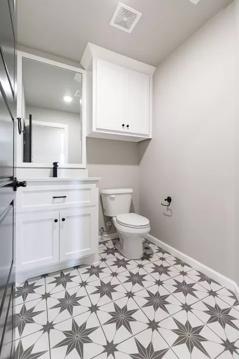 Bath - 932 Hydrangea Way, Edmond, OK 73034 photo 6 of 15