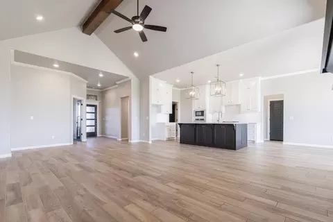 Living - 932 Hydrangea Way, Edmond, OK 73034 photo 4 of 19