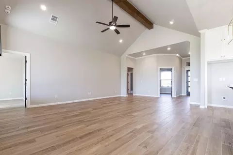 Living - 932 Hydrangea Way, Edmond, OK 73034 photo 6 of 20