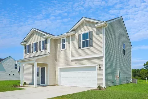 205 Hallwood Dr, Pikeville, NC 27863