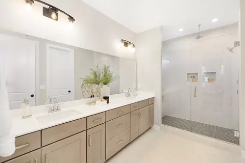 Bath - 3655 Rivergate Way NE, Leland, NC 28451 photo 5 of 7