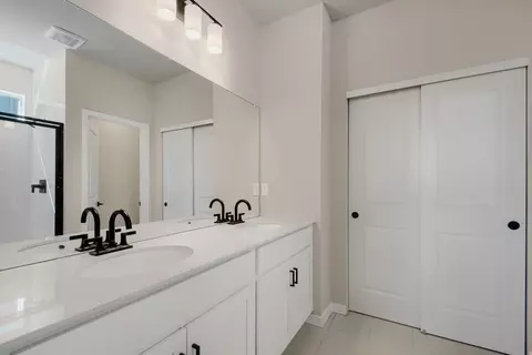 Bath - 288 Equine Rd, Berthoud, CO 80513 photo 3 of 9