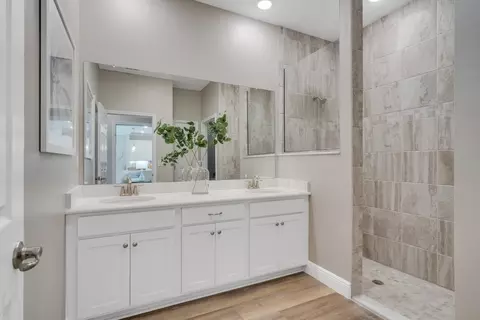 Bath - 908 Lovegrass Dr, Rockledge, FL 32955 photo 1 of 2