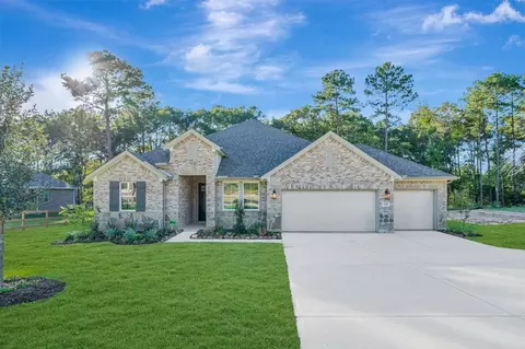 129 Roebuck Ln, New Waverly, TX 77358
