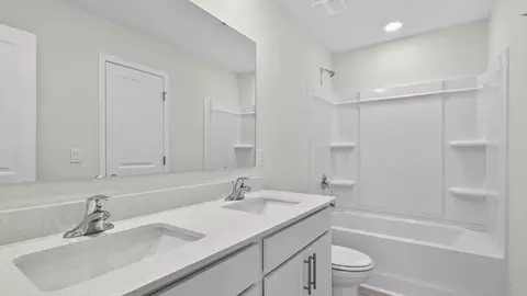 Bath - 49 Calebs Corner Pl, Spring Lake, NC 28390 photo 2 of 2