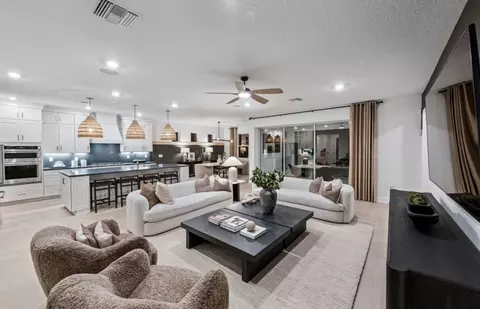 Living - 11435 Emberstone Cir, Parrish, FL 34219 photo 4 of 6