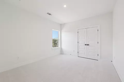 Bedroom - 122 Alvin Dr, Buda, TX 78610 photo 4 of 13