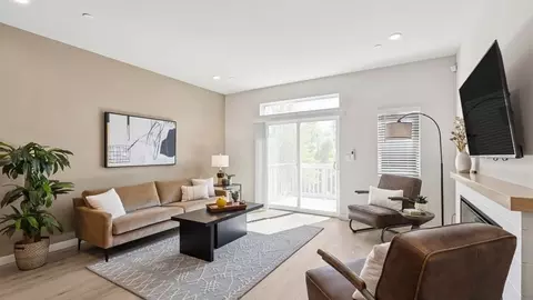 16830 20th Ave W A9, Lynnwood, WA 98037