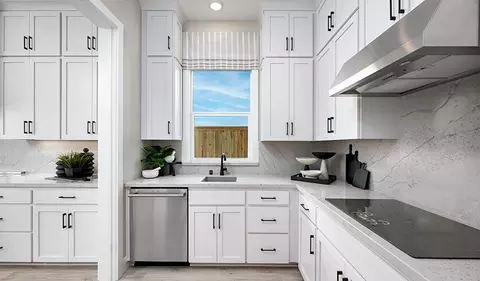 Kitchen - 416 E Prestige Way, Mountain House, CA 95391 photo 4 of 8
