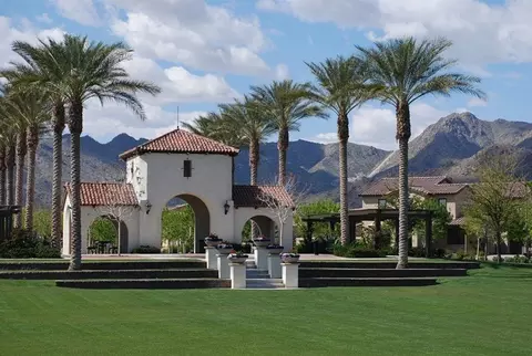 Exterior - 20948 W Pasadena Ave, Buckeye, AZ 85396 photo 5 of 10