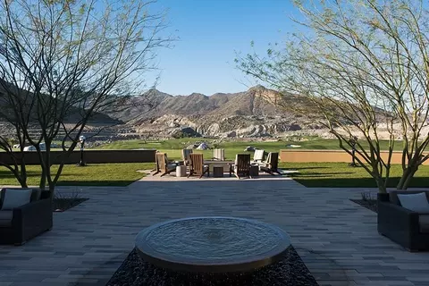 Exterior - 20948 W Pasadena Ave, Buckeye, AZ 85396 photo 7 of 10