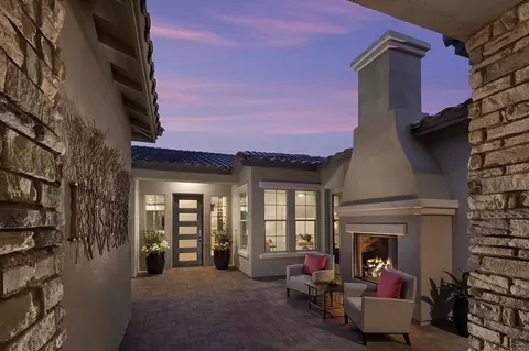 Exterior - 20948 W Pasadena Ave, Buckeye, AZ 85396 photo 6 of 10