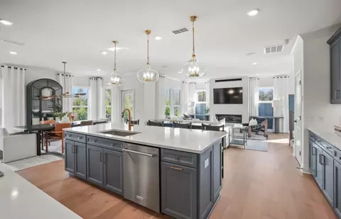 Kitchen - 1004 Wt Ferguson Dr, Matthews, NC 28104 photo 4 of 5