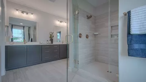 Bath - 8774 Rosehaven Ln, Frederick, MD 21701 photo 1 of 6