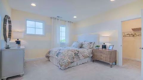Bedroom - 8774 Rosehaven Ln, Frederick, MD 21701 photo 2 of 4
