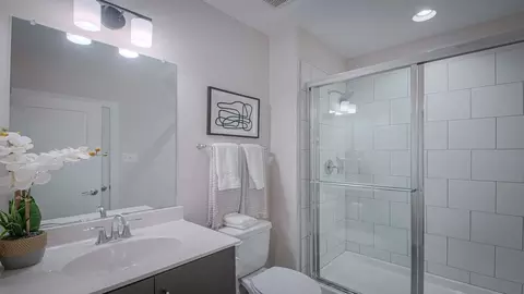 Bath - 8774 Rosehaven Ln, Frederick, MD 21701 photo 6 of 6