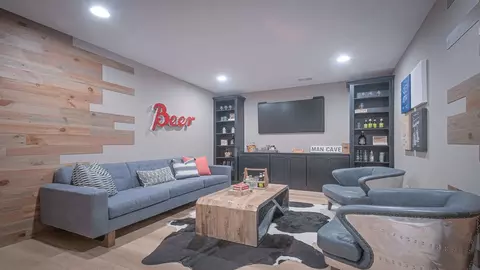 Living - 8774 Rosehaven Ln, Frederick, MD 21701 photo 2 of 2